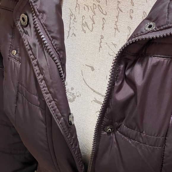 Kenneth Cole Reaction maroon puffer jacket - Picture 6 of 11